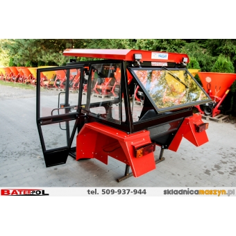 Kabina C-330 NAGLAK z metal. kanciastymi błotnikami,drzwi na koło,dach uchylny,boczne szyby uchylne oświetlenie,halogeny LED